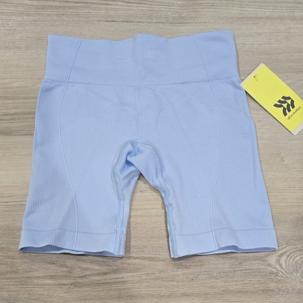 All in Motion Kids' Seamless Bike Shorts Light Blue NWT Size S (6/7)
